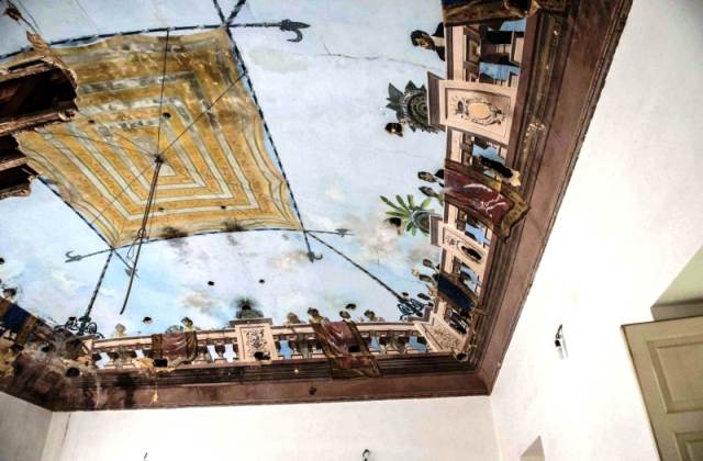Caltagirone. Palazzo Crescimone: si restaura la volta affrescata che è in precarie condizioni